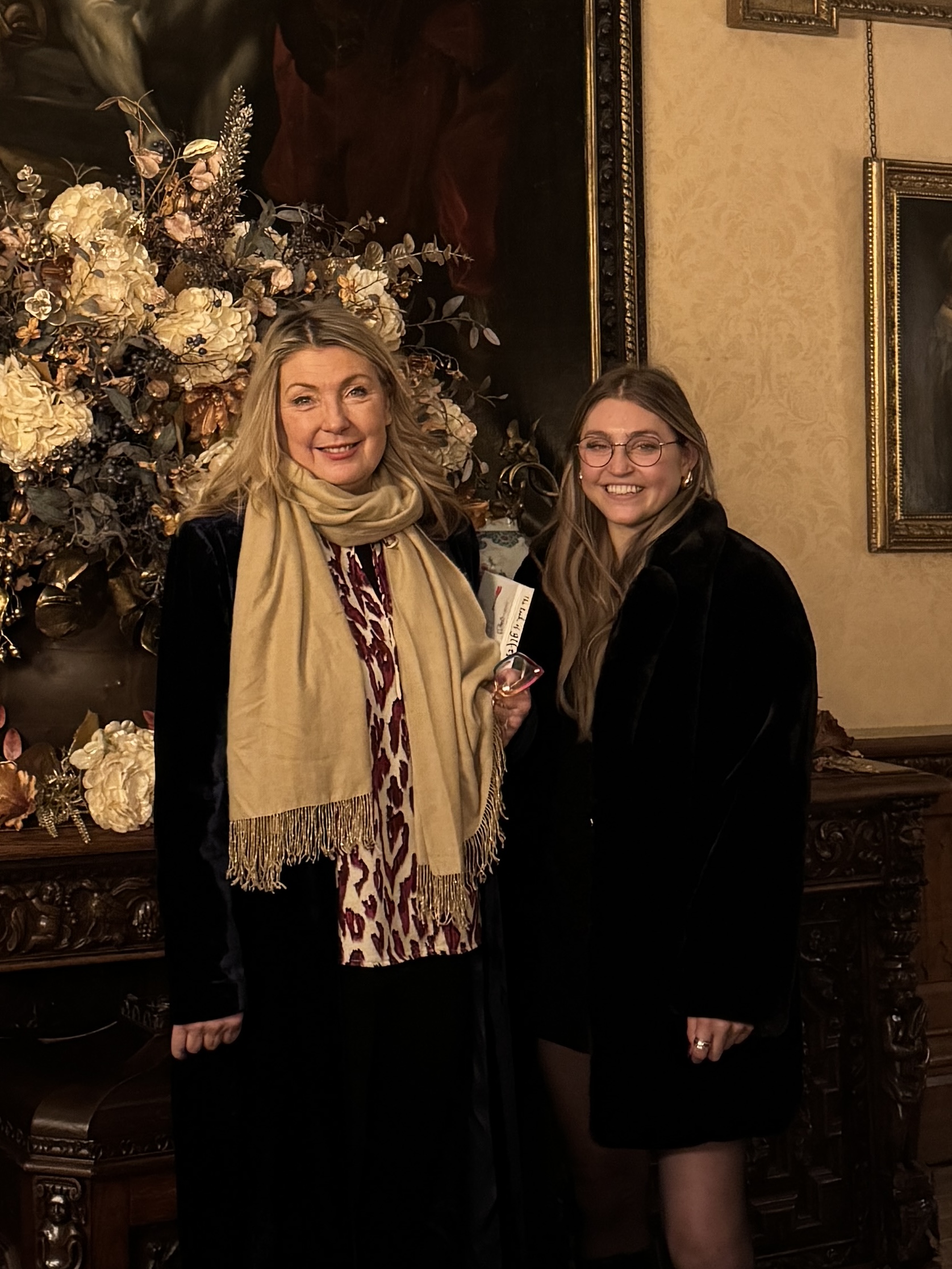 Lucy Clare Dunbar- Recovering from blindness to sketch Dame Maggie Smith